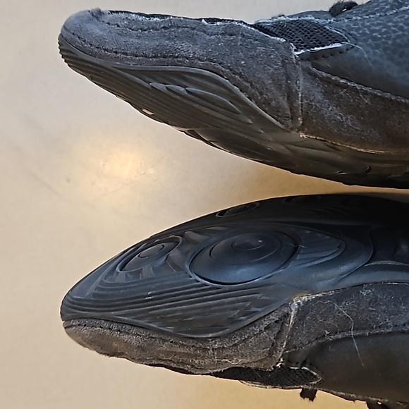 Asics wrestling shoes - Picture 11 of 16